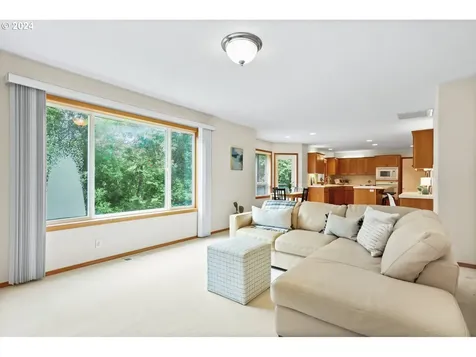 2756 Ne Aurora Drive Hillsboro OR 97124