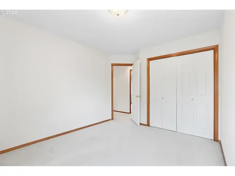 2756 Ne Aurora Drive Hillsboro OR 97124