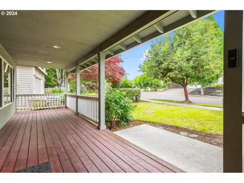 2756 Ne Aurora Drive Hillsboro OR 97124