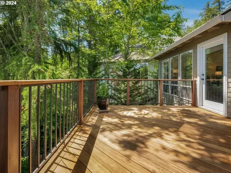4210 Sw Comus Street Portland OR 97219