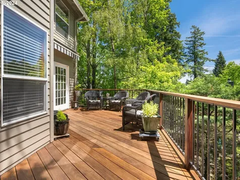 4210 Sw Comus Street Portland OR 97219