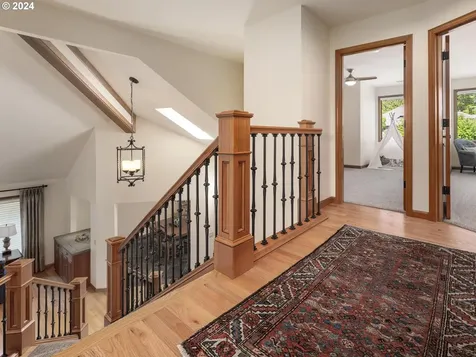 4210 Sw Comus Street Portland OR 97219