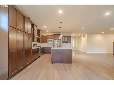 10505 NW 31st Avenue Vancouver WA 98685