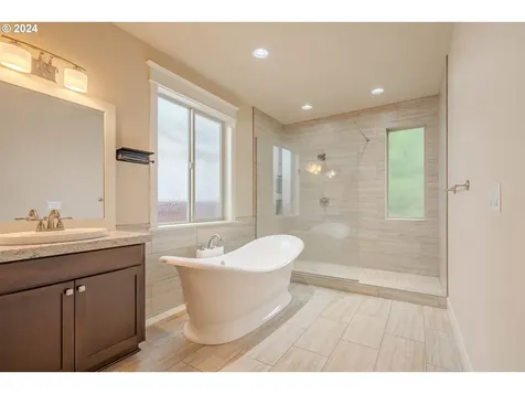 10505 NW 31st Avenue Vancouver WA 98685