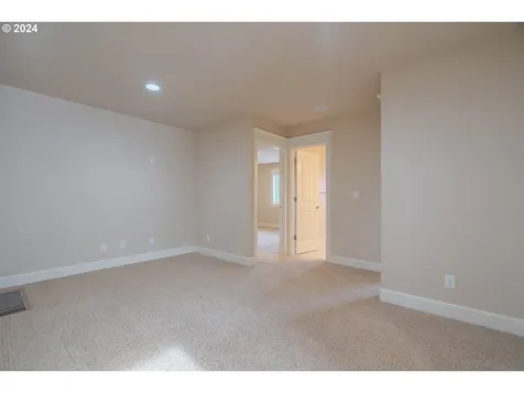 10505 NW 31st Avenue Vancouver WA 98685