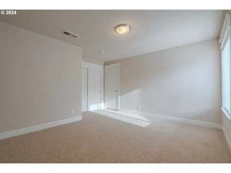 10505 NW 31st Avenue Vancouver WA 98685