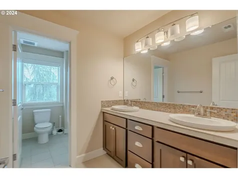 10505 NW 31st Avenue Vancouver WA 98685