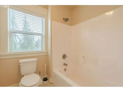 10505 NW 31st Avenue Vancouver WA 98685