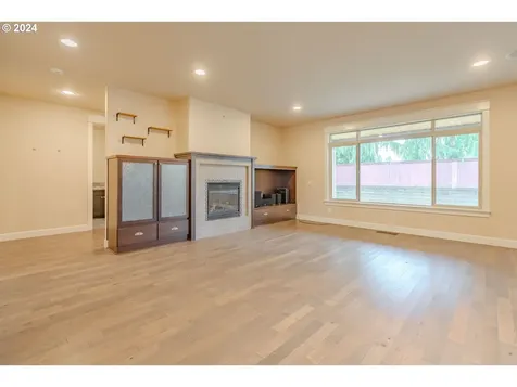 10505 NW 31st Avenue Vancouver WA 98685