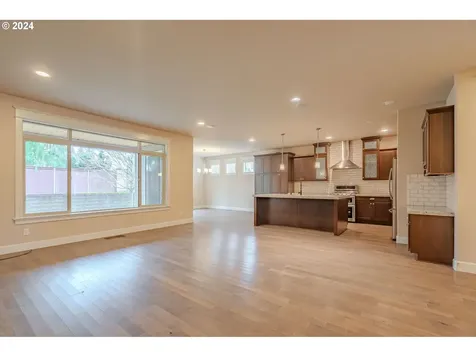 10505 NW 31st Avenue Vancouver WA 98685