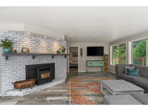 88049 Woodlands Drive Florence OR 97439