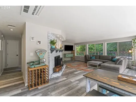 88049 Woodlands Drive Florence OR 97439