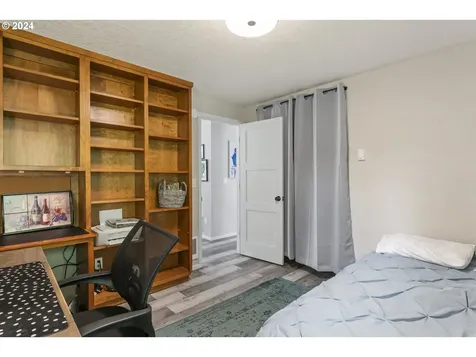 88049 Woodlands Drive Florence OR 97439