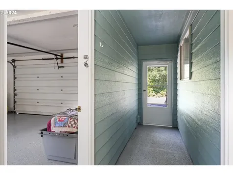 88049 Woodlands Drive Florence OR 97439