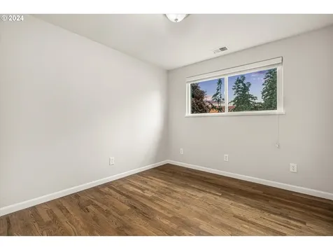 15106 Woodglen Way Oregon City OR 97045