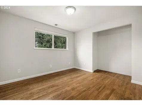 15106 Woodglen Way Oregon City OR 97045