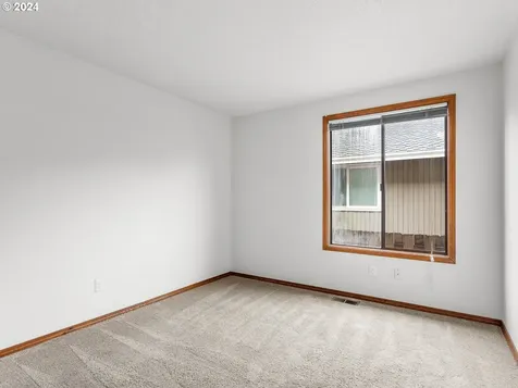 6043 Se Grant Street Portland OR 97215