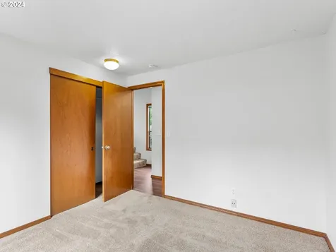 6043 Se Grant Street Portland OR 97215
