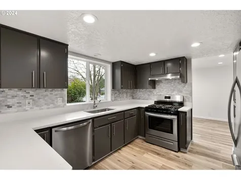 200 E Sunset Drive Newberg OR 97132