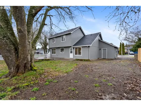 200 E Sunset Drive Newberg OR 97132