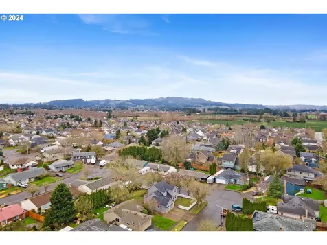 200 E Sunset Drive Newberg OR 97132