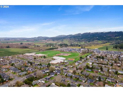 200 E Sunset Drive Newberg OR 97132
