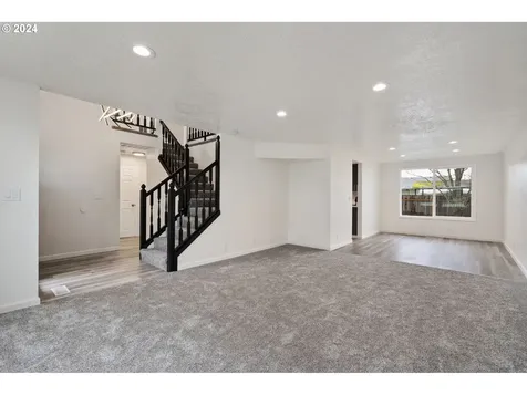 200 E Sunset Drive Newberg OR 97132