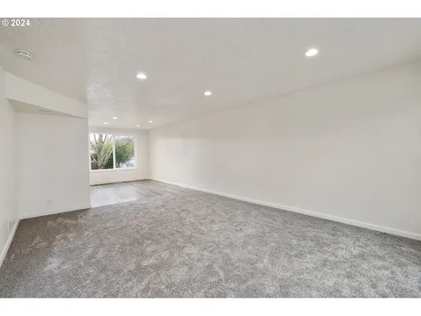 200 E Sunset Drive Newberg OR 97132