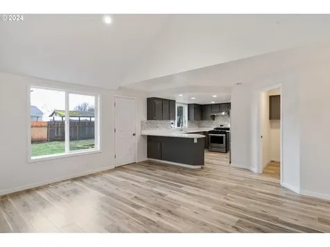 200 E Sunset Drive Newberg OR 97132