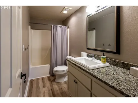 4169 Sabrena Avenue Eugene OR 97404