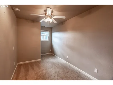 4169 Sabrena Avenue Eugene OR 97404