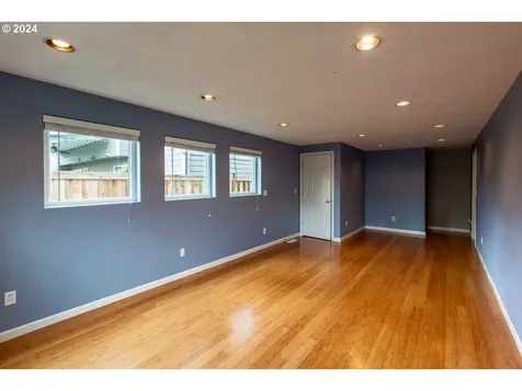 4169 Sabrena Avenue Eugene OR 97404
