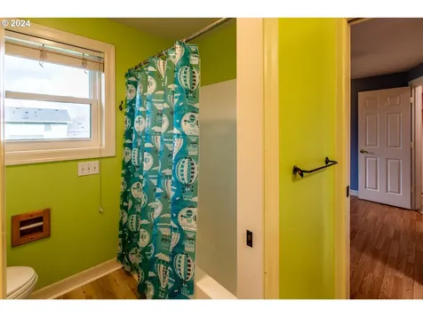 4169 Sabrena Avenue Eugene OR 97404