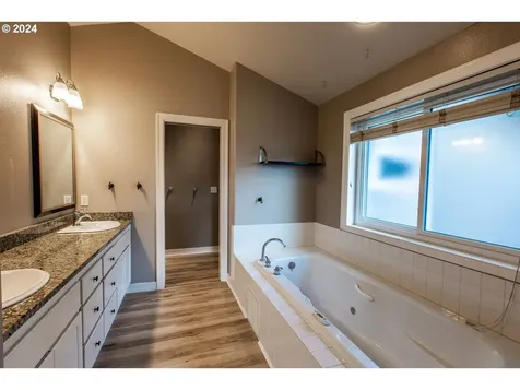 4169 Sabrena Avenue Eugene OR 97404