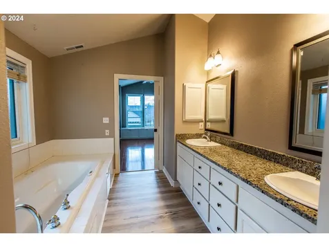4169 Sabrena Avenue Eugene OR 97404