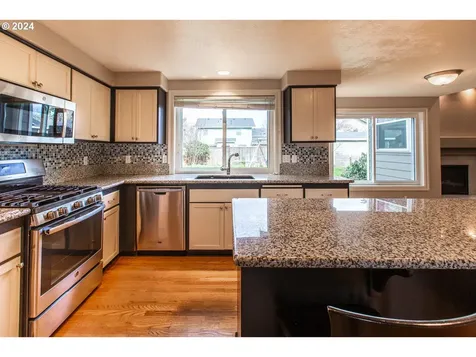 4169 Sabrena Avenue Eugene OR 97404