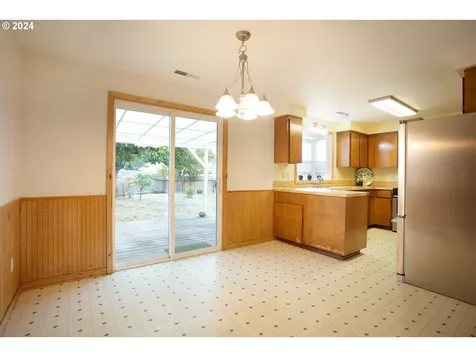 525 Tracy Place Junction City OR 97448