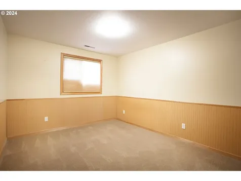 525 Tracy Place Junction City OR 97448