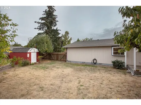 525 Tracy Place Junction City OR 97448