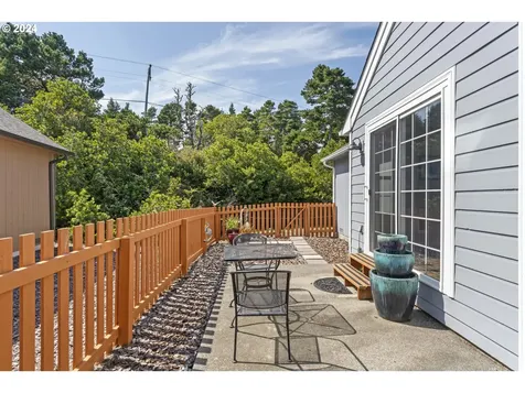 38 Spyglass Lane Florence OR 97439