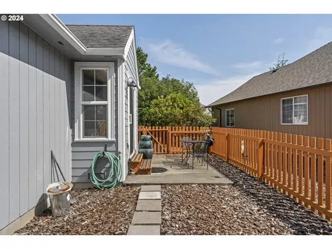 38 Spyglass Lane Florence OR 97439
