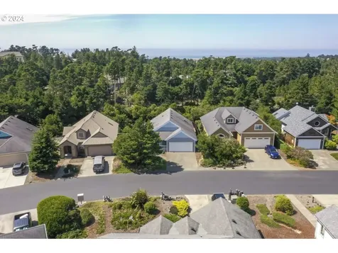 38 Spyglass Lane Florence OR 97439