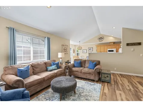 38 Spyglass Lane Florence OR 97439