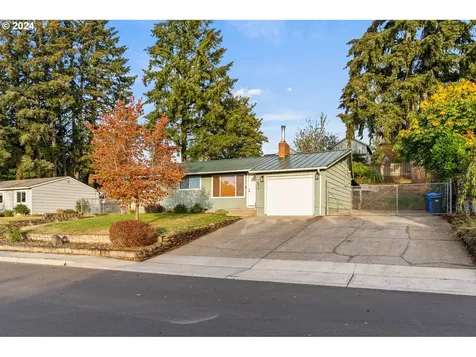 574 NE Shafford Street Estacada OR 97023