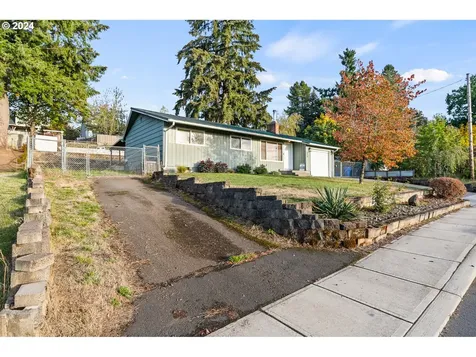 574 NE Shafford Street Estacada OR 97023