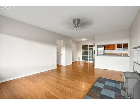 574 NE Shafford Street Estacada OR 97023