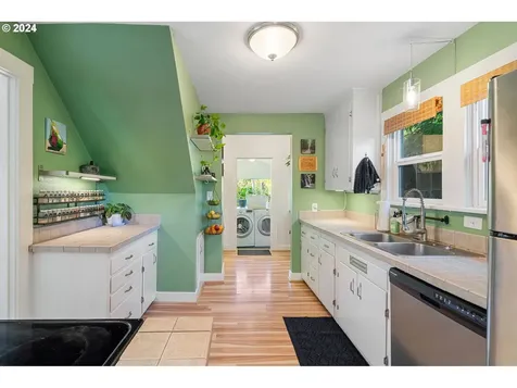 215 S High Street Oregon City OR 97045