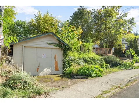 215 S High Street Oregon City OR 97045