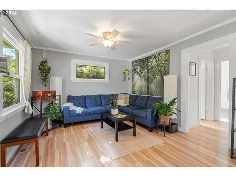 215 S High Street Oregon City OR 97045