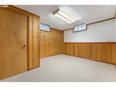 1923 Ne 80th Avenue Portland OR 97213